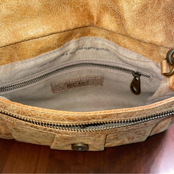 Matt and Nat Yellow clutch - Picture 4 of 6